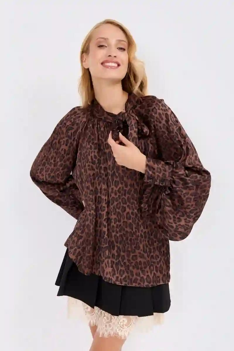 Resim VICOLO LEOPAR DESEN BLUZ TF0630
